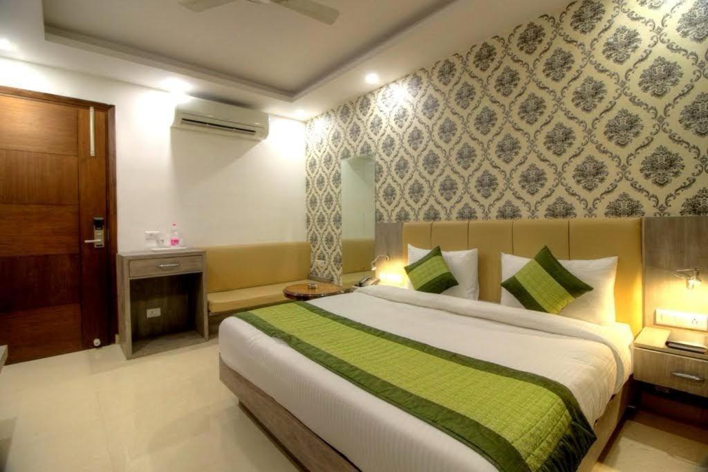 Almaty International With Free Airport Transffer Hotel 4*