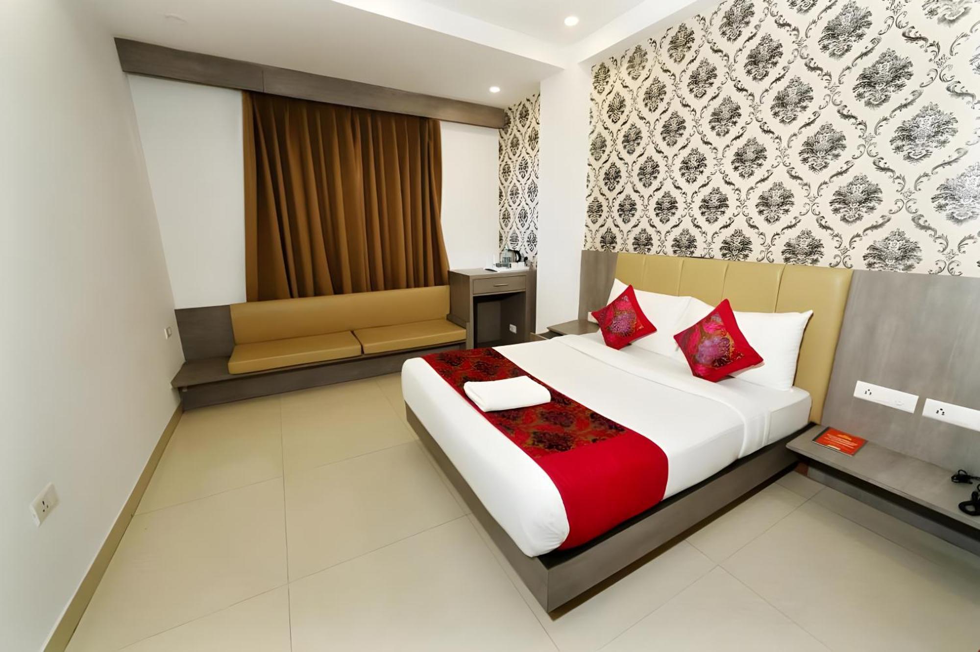 Hotel Almaty International With Free Airport Transffer 4*